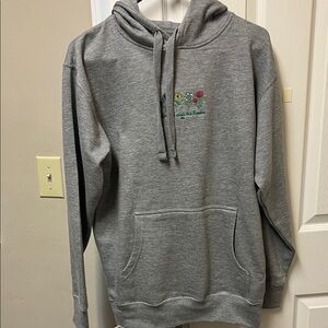 Nature backs floral embroidered hoodie